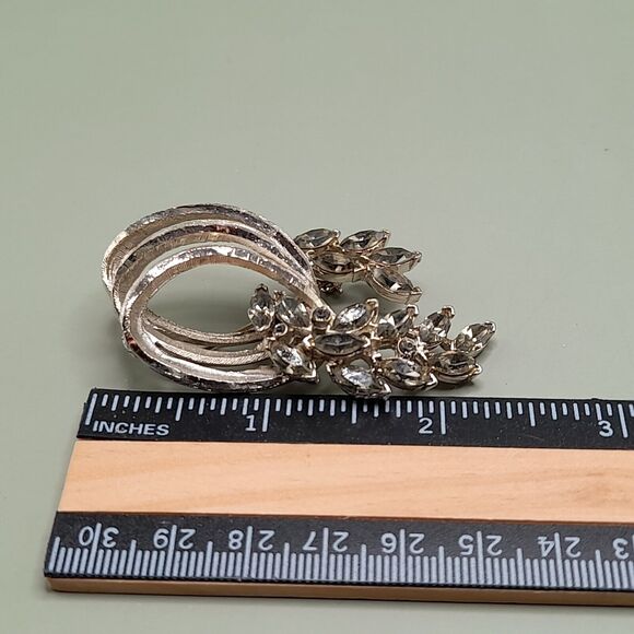 Vintage B.S.K. Brooch Gray Rhinestones, Silver Tone, 2 1/2 Inch - Picture 9 of 13